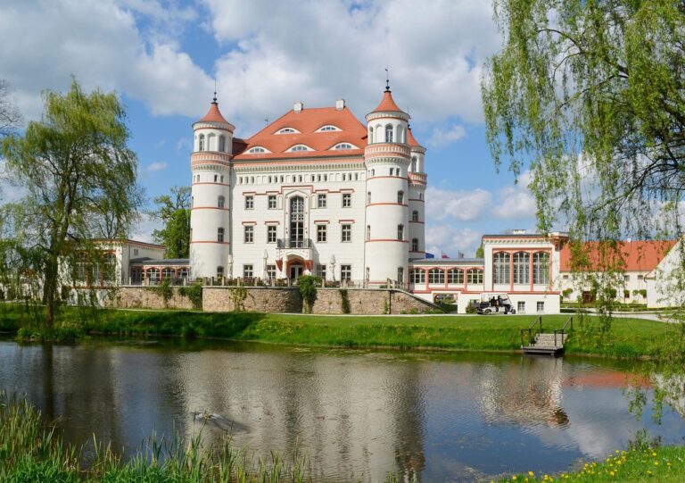 paac-wojanow-6667617_1280