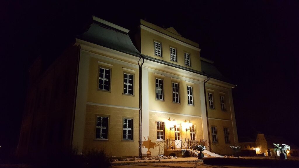 Pałac w Łomnicy